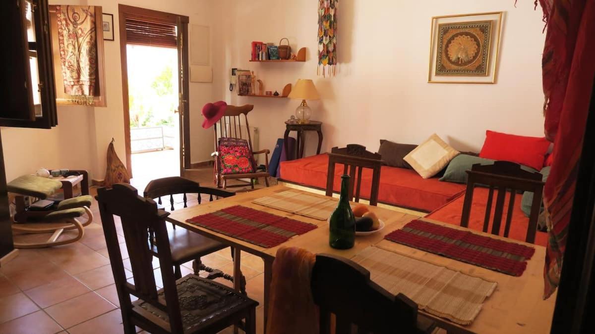 Апартаменты Charming Albaicin Patio Flat Free Onsite Parking Гранада Экстерьер фото