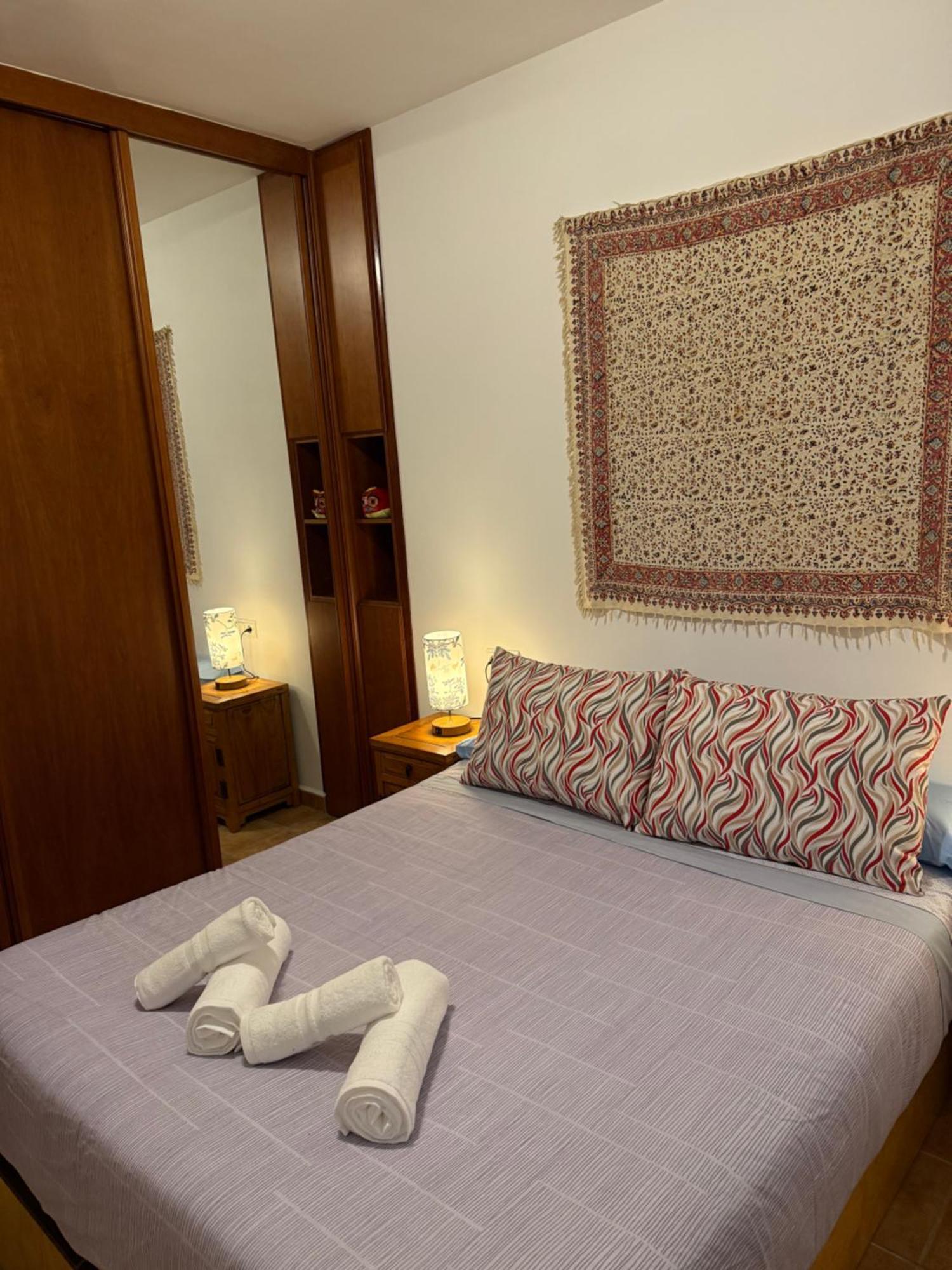 Апартаменты Charming Albaicin Patio Flat Free Onsite Parking Гранада Экстерьер фото
