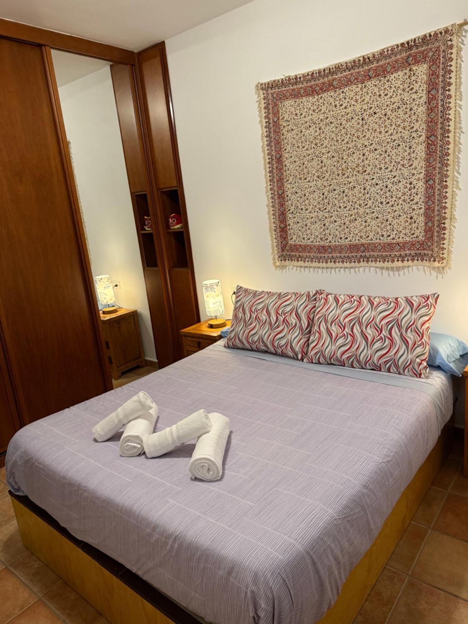 Апартаменты Charming Albaicin Patio Flat Free Onsite Parking Гранада Экстерьер фото